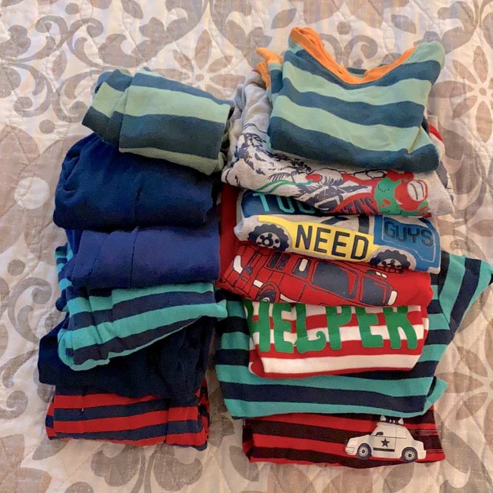 Boys 4T and 5T pjs bundle